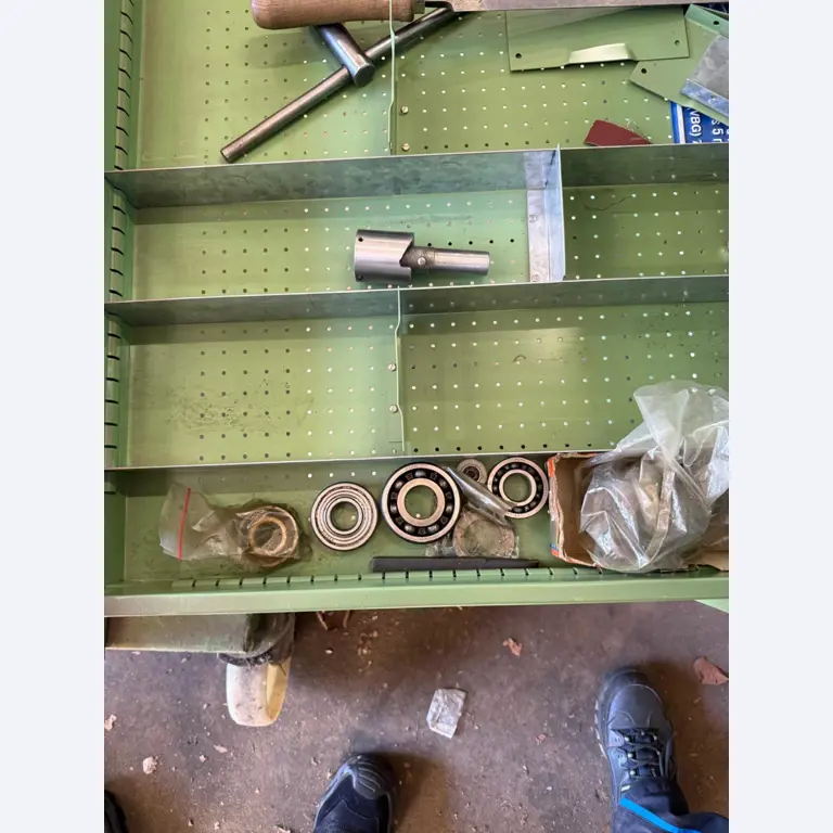 Measuring/testing technology and various workshop equipment-7